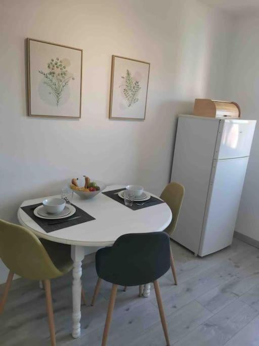 Charmant Appartement Au Calme Bourg-en-Bresse Zewnętrze zdjęcie